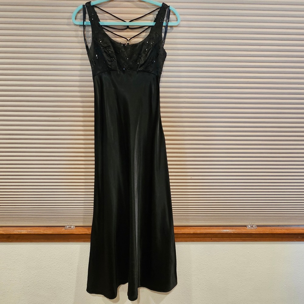Zum Zum by Niki Livas Black Satin Sequin Formal Dress 90s Vintage USA Made 3-4
